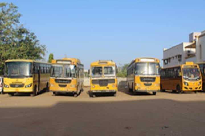 Shrimati RKD Khanusiya M Ed College campus in Palanpur, Gujarat, India — photo 5