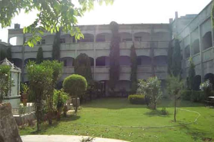 Shri NS Desai College of Education campus in Kheralu, Gujarat, India — photo 1