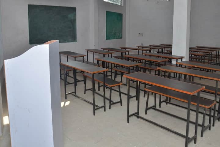 Shaheed Narendra Singh College of Education campus in Ratlam, Madhya Pradesh, India — photo 3