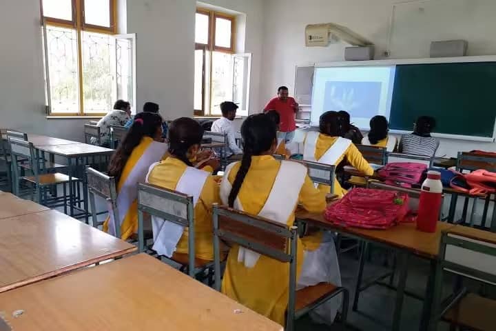 Shri Paramhans Swami Madhavanand College campus in Pali, Rajasthan, India — photo 3