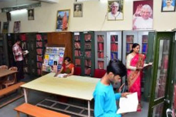 Lokmanya Tilak Education College campus in Ujjain, Madhya Pradesh, India — photo 3