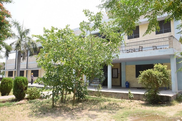Guru Tegh Bahadur College campus in Bhawanigarh, Punjab, India — photo 1