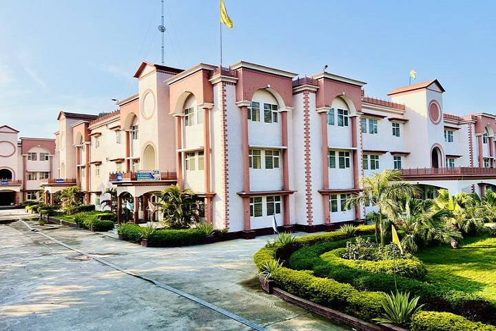 Dev Rishi Institute of Management and Technology campus in Saharanpur, Uttar Pradesh, India — photo 1