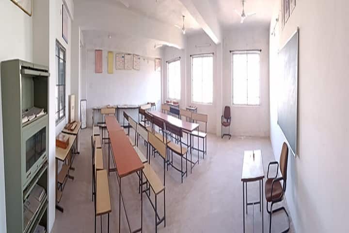 Naveen Swami Vivekanand B Ed College campus in Bhopal, Madhya Pradesh, India — photo 5
