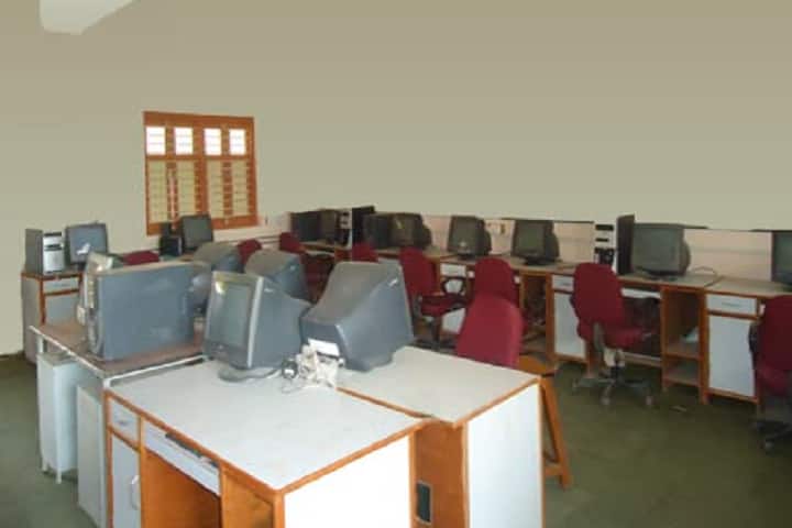 B Ed College campus in Dahod, Gujarat, India — photo 6