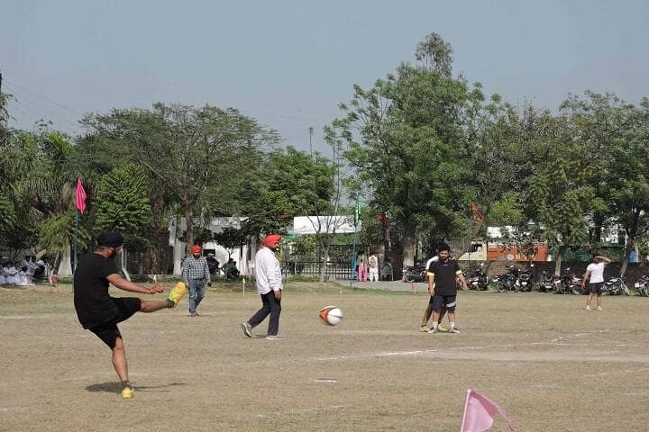 Guru Nanak College of Education campus in Ludhiana, Punjab, India — photo 6