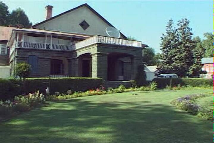 Government College for Women campus in Srinagar, Jammu and Kashmir, India — photo 1