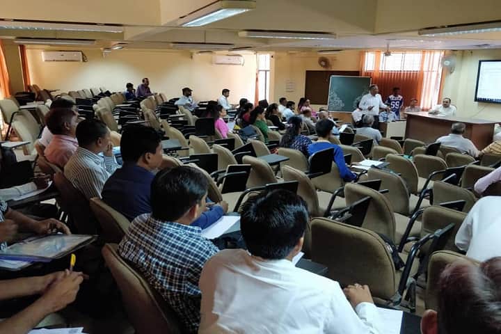 Sheth CN College of Education campus in Ahmedabad, Gujarat, India — photo 4