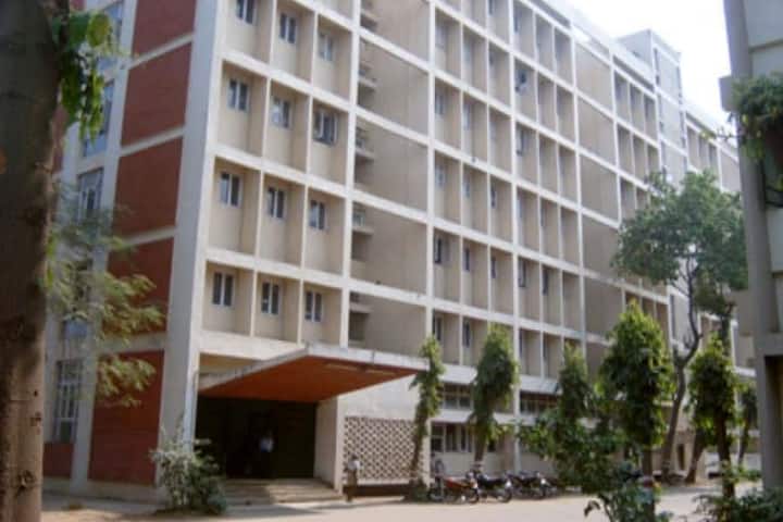 K J Somaiya School of Engineering campus in Mumbai, Maharashtra, India — photo 1