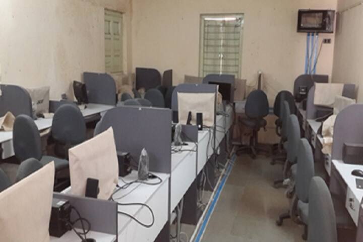 Vaidya Shri MM Patel College of Education campus in Ahmedabad, Gujarat, India — photo 3