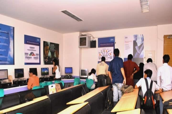 SPIT Mumbai campus in Mumbai, Maharashtra, India — photo 4