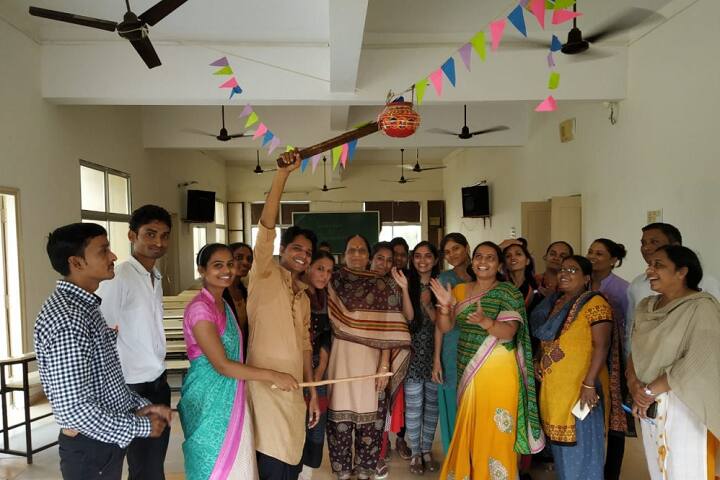 Shri IJ Patel M Ed College campus in Anand, Gujarat, India — photo 1