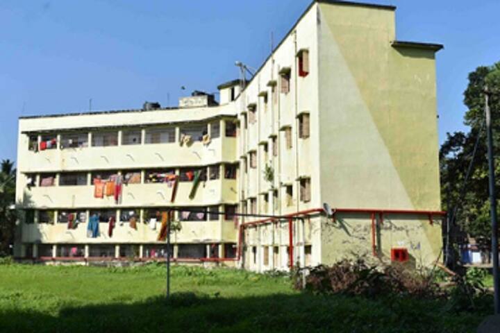 Dr B C Roy Post Graduate Institute of Paediatric Sciences campus in Kolkata, West Bengal, India — photo 6