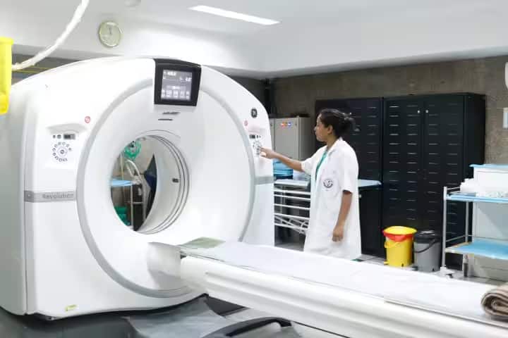 Bombay Hospital Institute of Medical Sciences campus in Mumbai, Maharashtra, India — photo 2