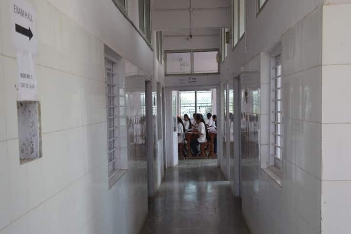 Shree Ghantakarana Mahavir Physiotherapy College campus in Godhra, Gujarat, India — photo 2
