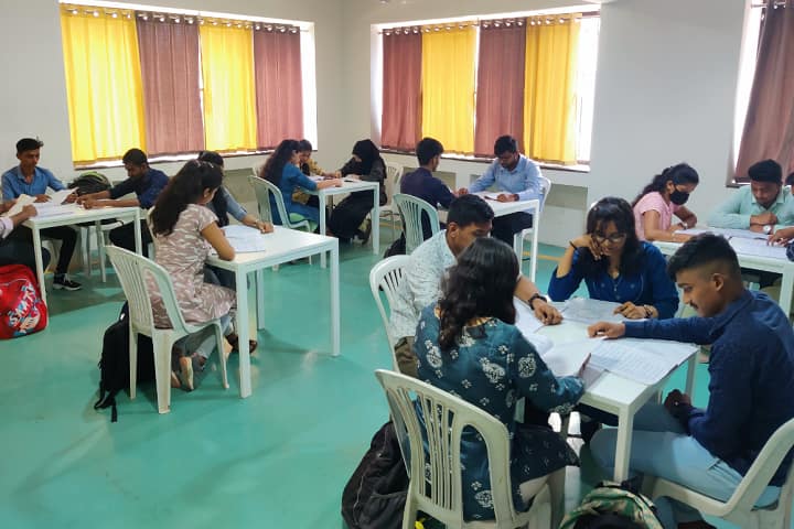 Pramila Devi Patil College of Physiotherapy campus in Sangli, Maharashtra, India — photo 3