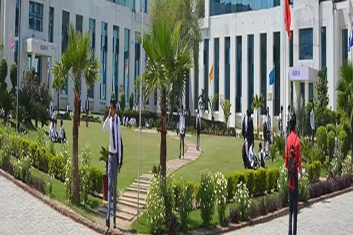Monad School of Law campus in Hapur, Uttar Pradesh, India — photo 1