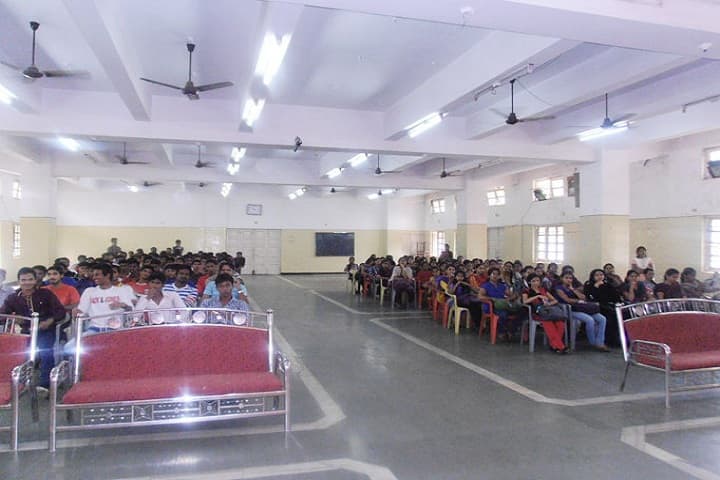 Patuck Gala College of Commerce and Management campus in Mumbai, Maharashtra, India — photo 3