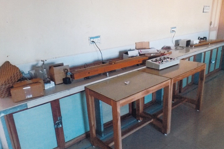 Navyug College of Education campus in Junagadh, Gujarat, India — photo 3