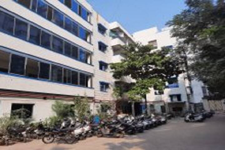 Shri Sarvodaya Shikshan Mandal Sanchalit B Ed College campus in Surat, Gujarat, India — photo 1