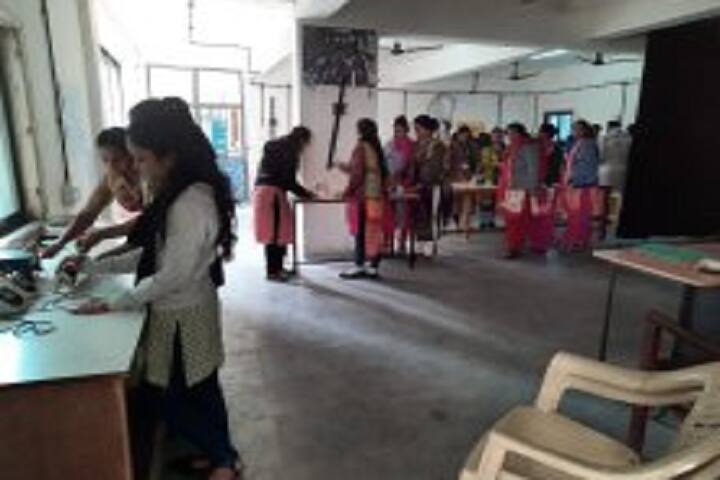 Shri Sarvodaya Shikshan Mandal Sanchalit B Ed College campus in Surat, Gujarat, India — photo 4