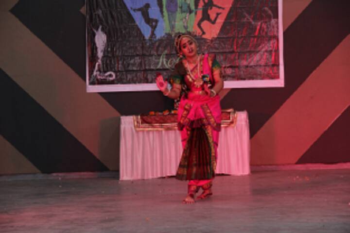 Shri Sarvodaya Shikshan Mandal Sanchalit B Ed College campus in Surat, Gujarat, India — photo 5