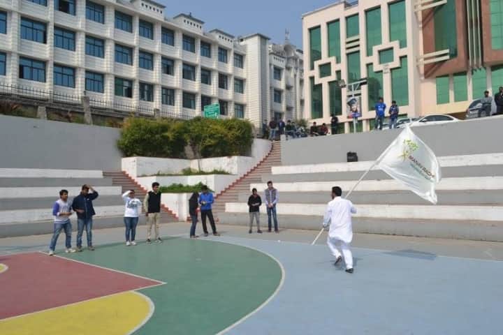 SLM MRIIRS campus in Faridabad, Haryana, India — photo 3