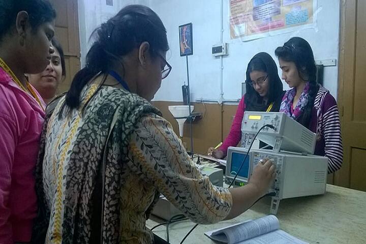 Victoria Institution campus in Kolkata, West Bengal, India — photo 4