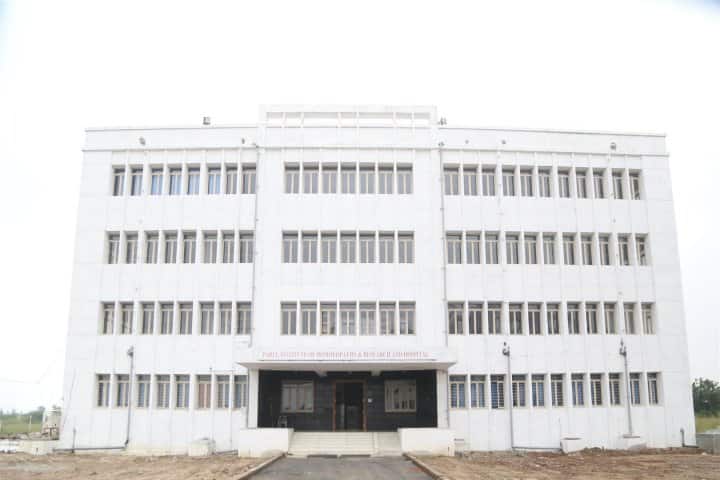 Parul Institute of Homoeopathy and Research campus in Waghodia, Gujarat, India — photo 1