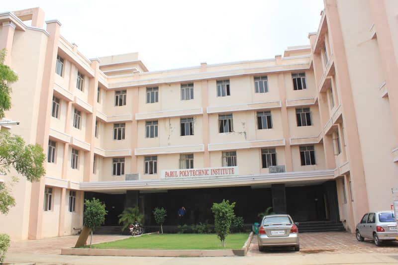 Parul Polytechnic Institute campus in Vadodara, Gujarat, India — photo 1