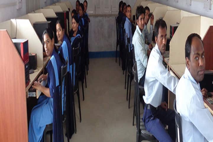RK Vyabsayik Shikshan Sansthan campus in Garhwa, Jharkhand, India — photo 3