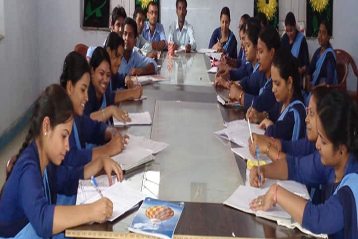 RK Vyabsayik Shikshan Sansthan campus in Garhwa, Jharkhand, India — photo 5