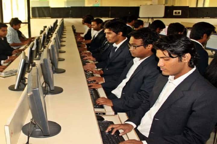 ISB and M College of Commerce campus in Pune, Maharashtra, India — photo 5