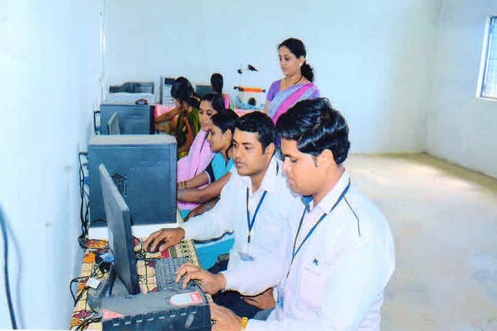 NR Institute of D Ed College campus in Mandvi, Madhya Pradesh, India — photo 4