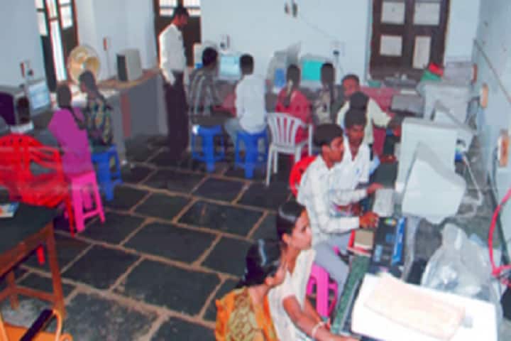 Jagadguru Annadaneshwara College of Education campus in Mundargi, Karnataka, India — photo 2