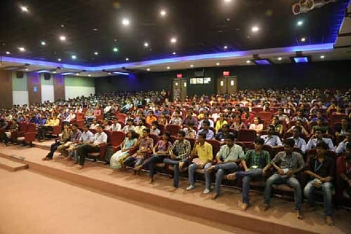 Parul Institute of Law campus in Waghodia, Gujarat, India — photo 1