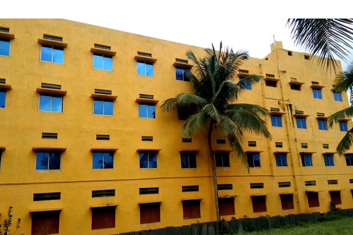 Malatesha B Ed College campus in Malebennur, Karnataka, India — photo 2