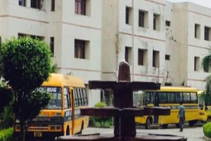 Jankiji College of Education campus in Yamuna Nagar, Haryana, India — photo 2