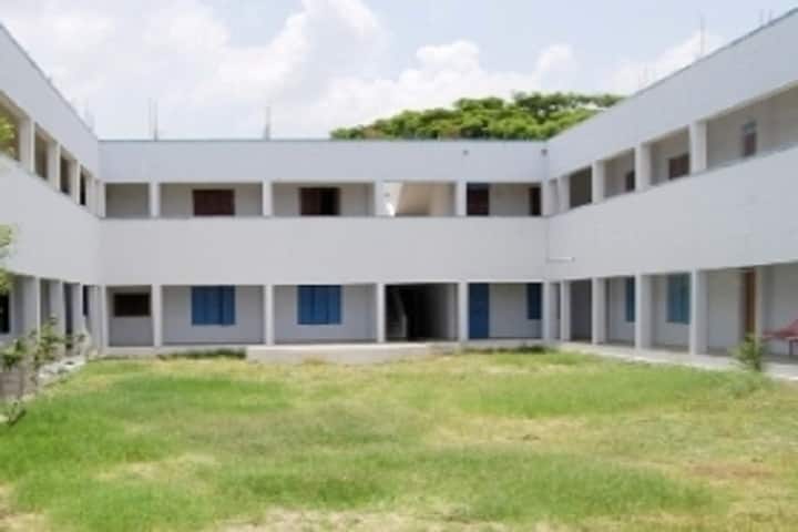 Rukmini Devi Arundale College of Education campus in Madanapalle, Andhra Pradesh, India — photo 1