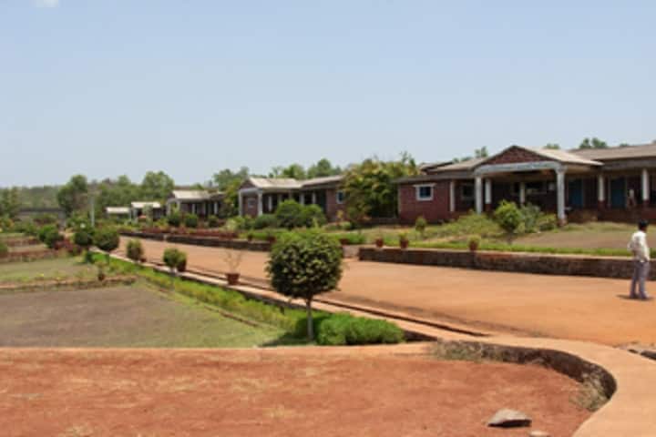 Dr Tanajirao Chorage Adhyapak Mahavidyalay campus in Ratnagiri, Maharashtra, India — photo 3