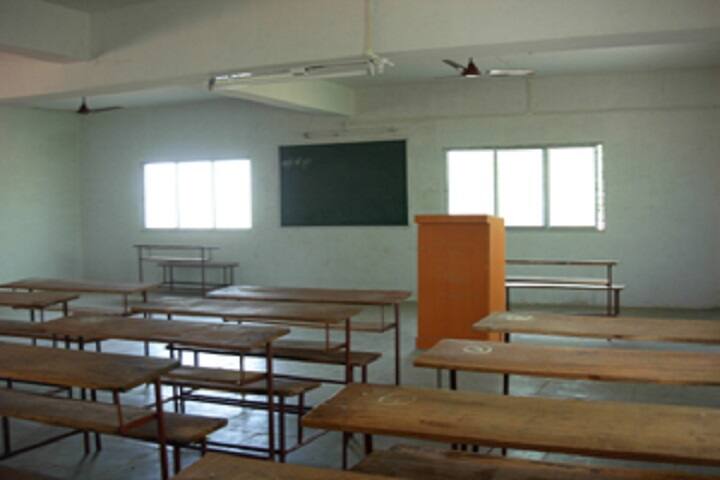 Dr Tanajirao Chorage Adhyapak Mahavidyalay campus in Ratnagiri, Maharashtra, India — photo 4
