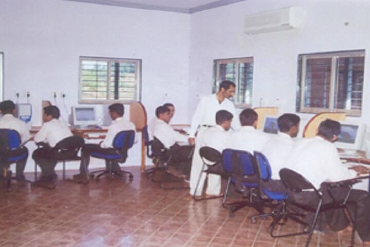 Dr Tanajirao Chorage Adhyapak Mahavidyalay campus in Ratnagiri, Maharashtra, India — photo 5