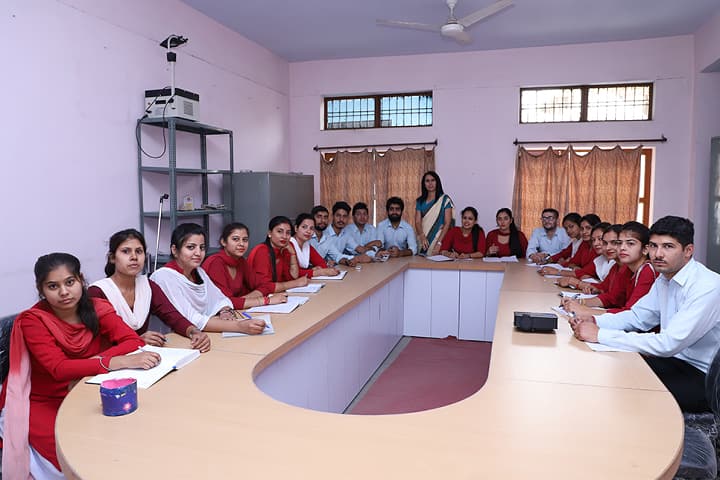 Hamirpur College of Education campus in Hamirpur, Himachal Pradesh, India — photo 4