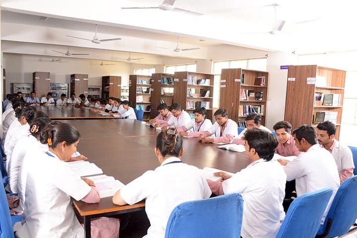 Geetanjali University campus in Udaipur, Rajasthan, India — photo 2
