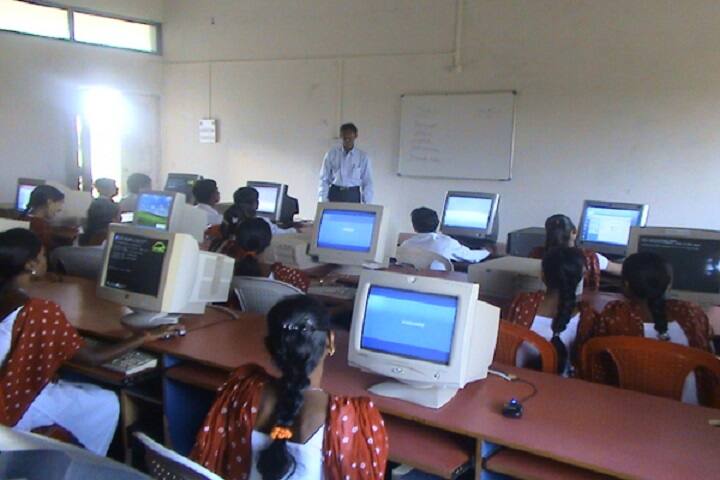 Renuka Adhyapak Mahavidyalaya campus in Latur, Maharashtra, India — photo 3