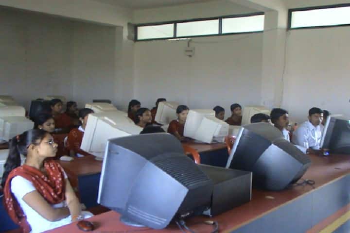 Renuka Adhyapak Mahavidyalaya campus in Latur, Maharashtra, India — photo 5