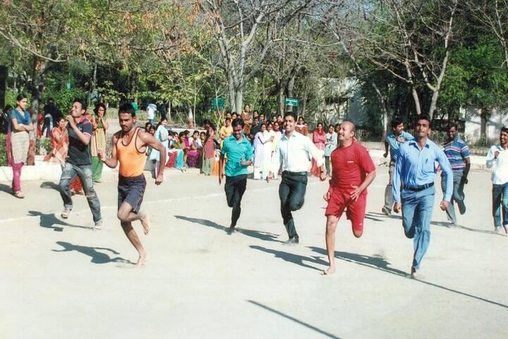 Shikshan Prasarak Santha's College of Education campus in Sangamner, Maharashtra, India — photo 6
