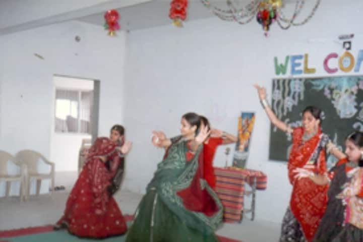Aradhana B Ed College campus in Botad, Gujarat, India — photo 3