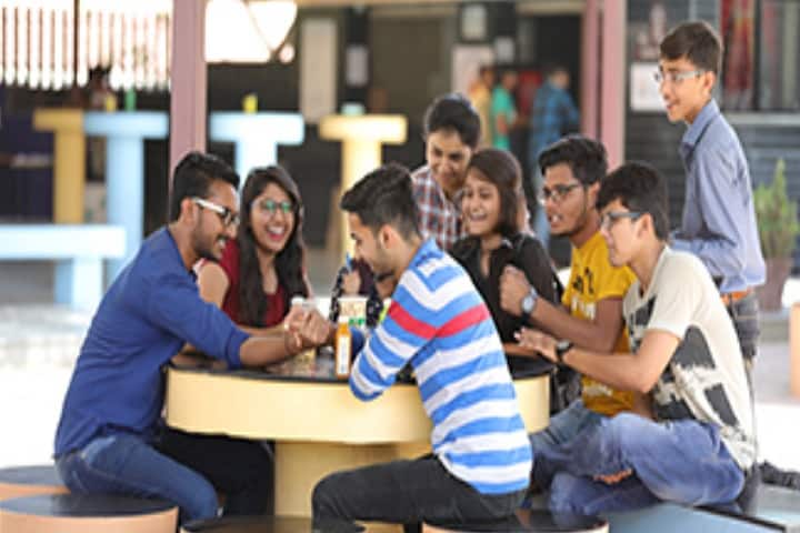 Shri Rawatpura Sarkar University campus in Raipur, Chhattisgarh, India — photo 2
