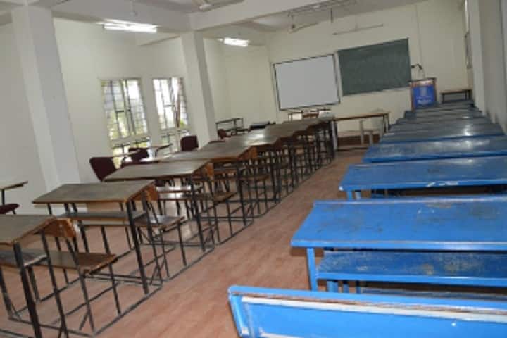 Progressive Education Society's B Ed College campus in Pune, Maharashtra, India — photo 4